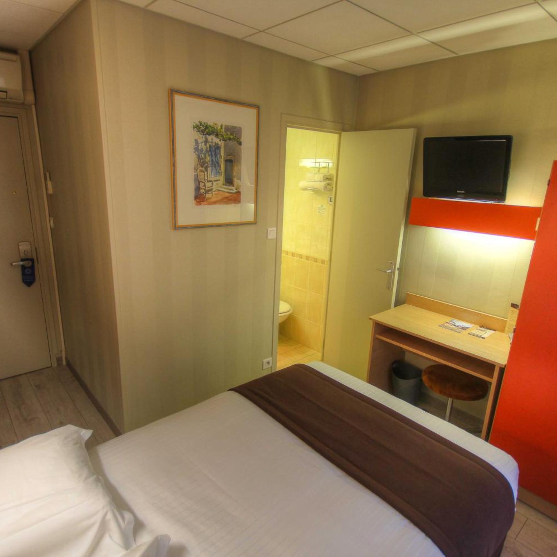 Room, Single