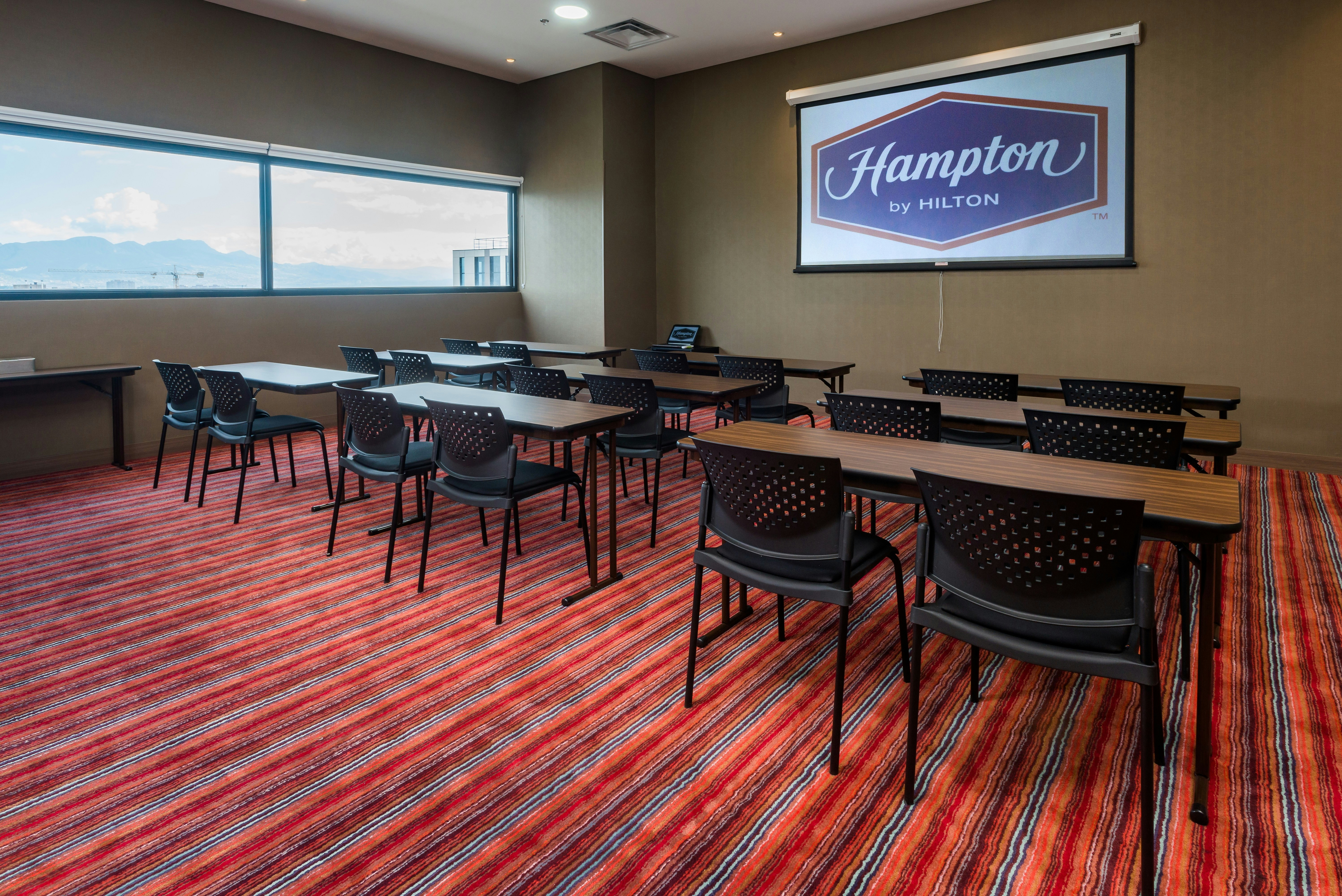 Hampton By Hilton Bogota Airport 41/44