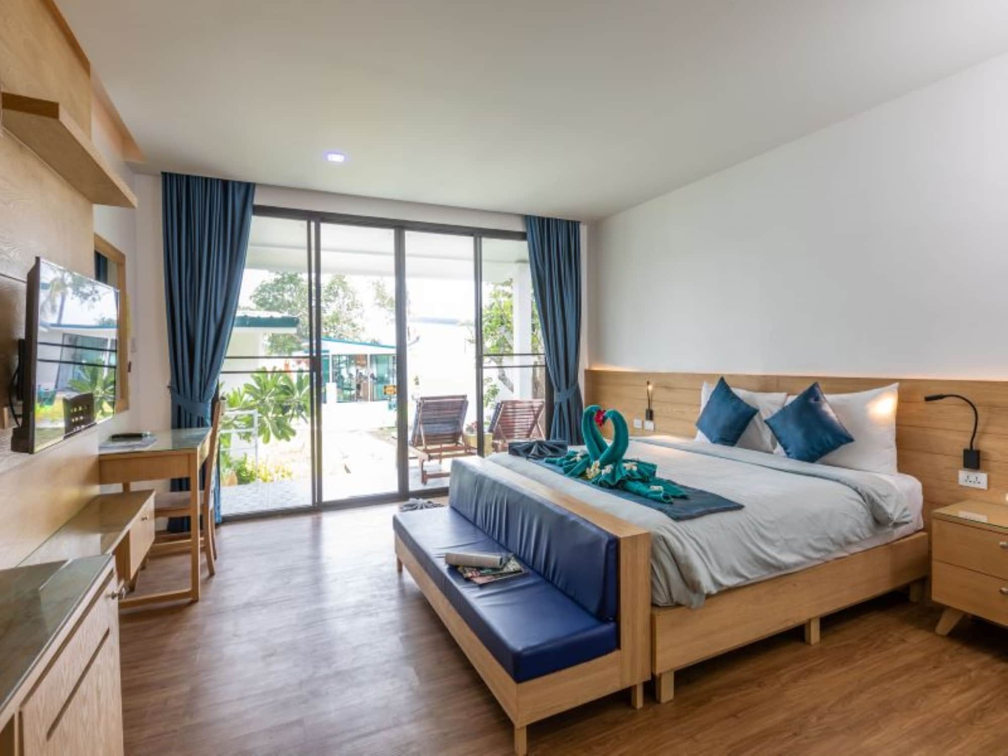 Paradise, Blue, King Bed