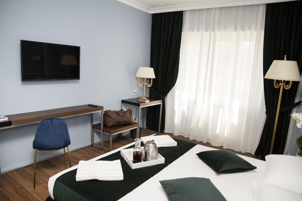 Unicum Roma Suites 38/50