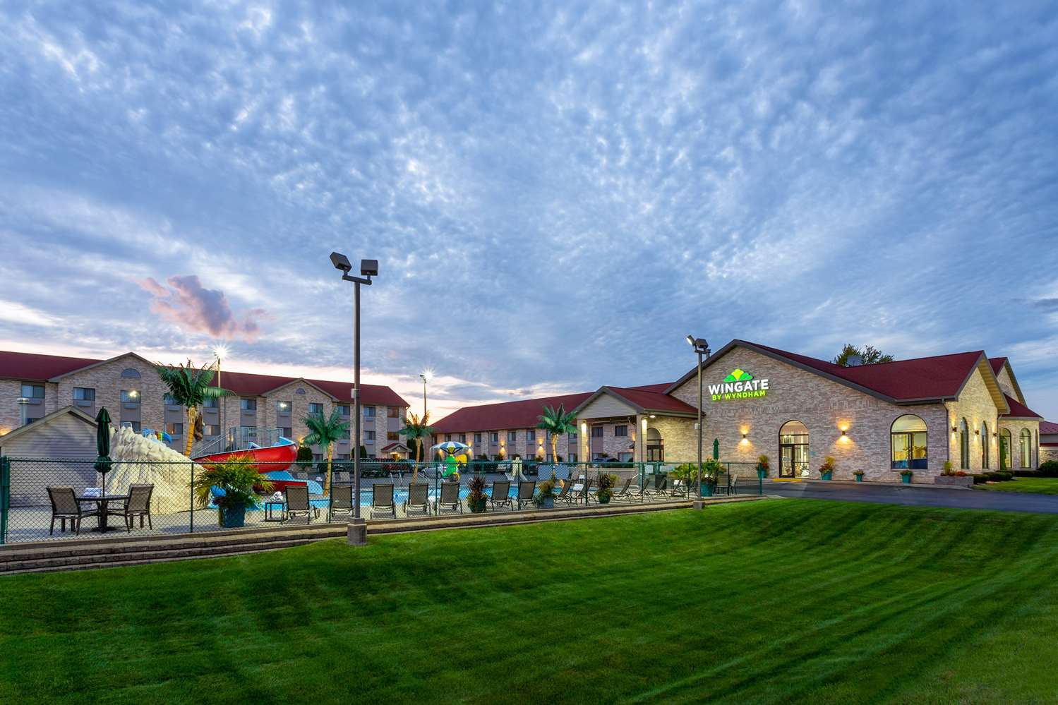 Wingate by Wyndham Wisconsin Dells Waterpark 54/56