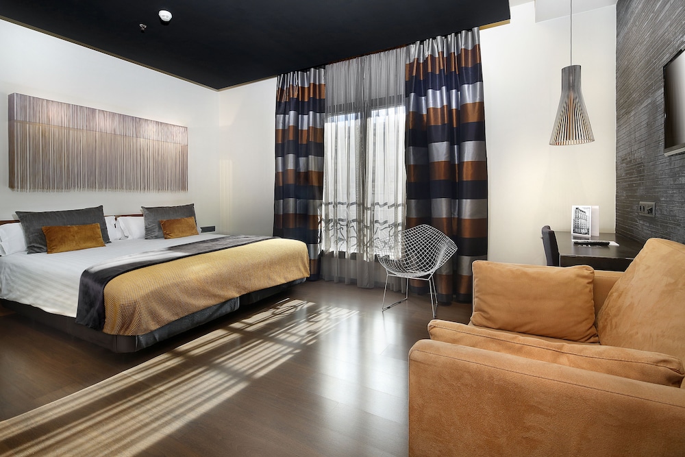 WILSON BOUTIQUE HOTEL 46/64