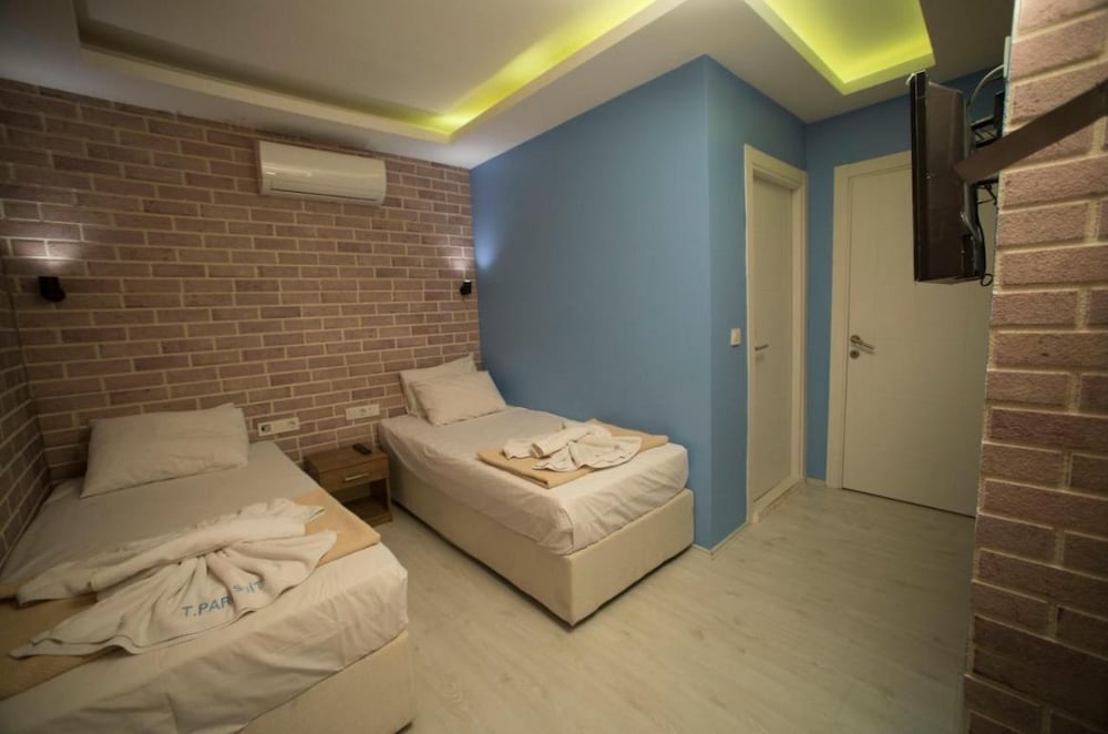 TAKSIM PARK SUITES 41/54