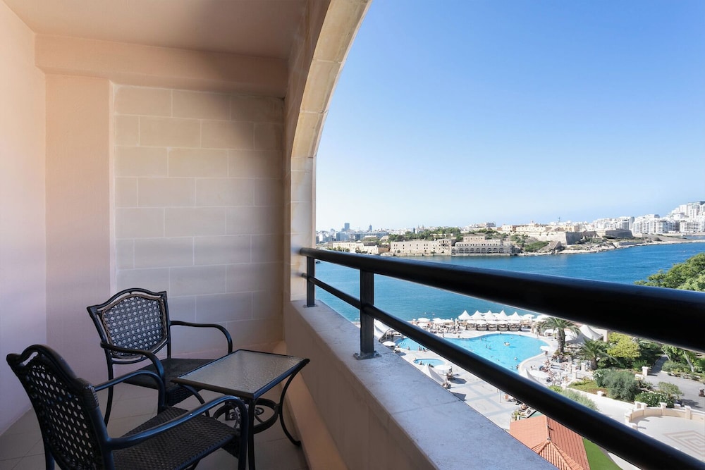 Grand Hotel Excelsior 46/50