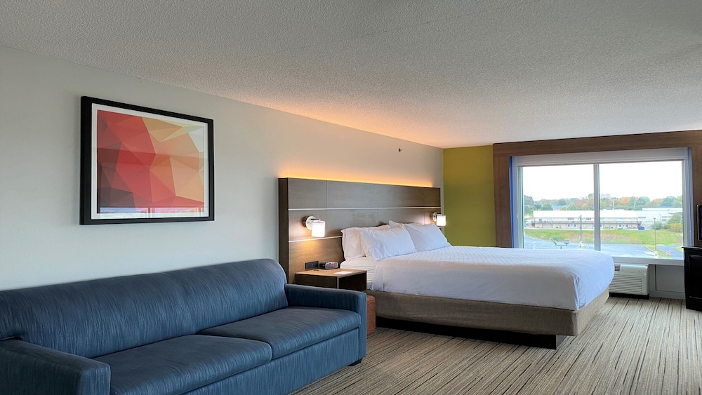 Holiday Inn Express Suites Somerset Central 24/76