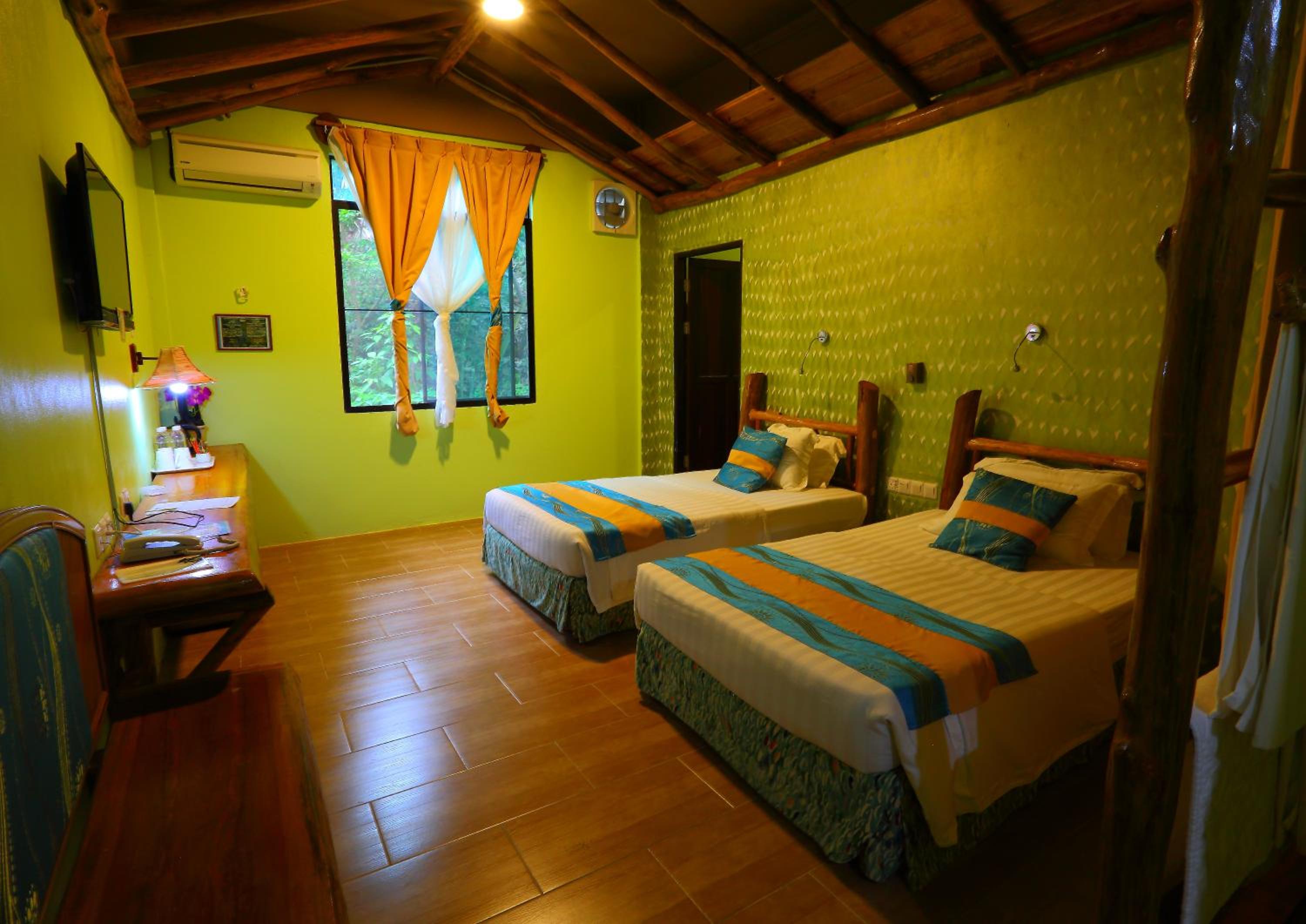 BORNEO TROPICAL RAINFOREST RESORT 16/55