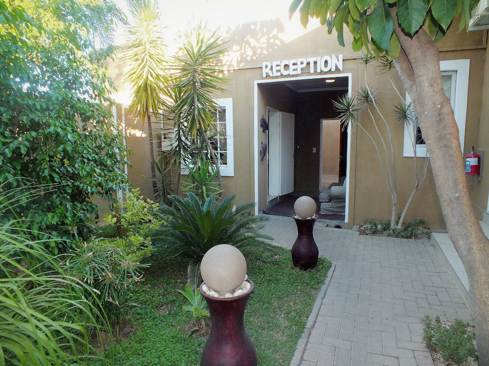 Uzuri Guesthouse 44/47