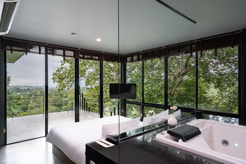 THE PAZ KHAO YAI 49/50