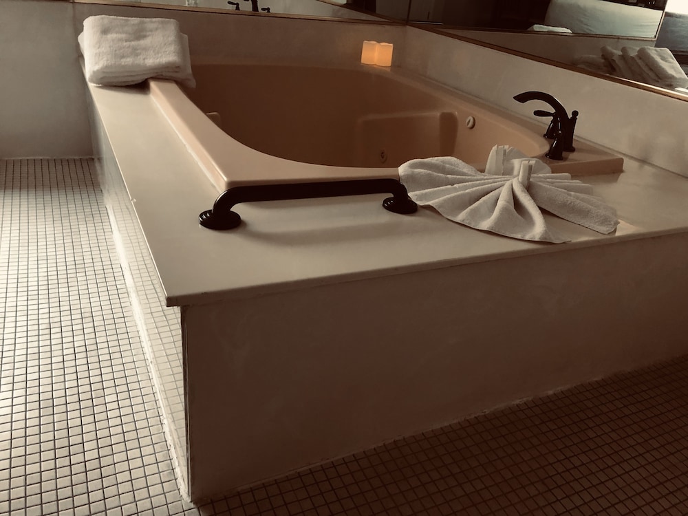 Postmarc Hotel And Spa Suites 37/76