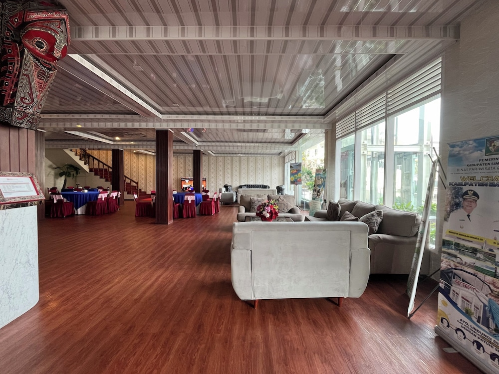 Grand Tamaro Hotel Parapat 8/49