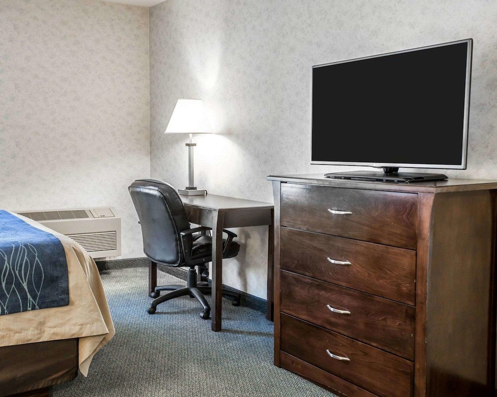 COMFORT INN(BELLINGHAM) 37/42