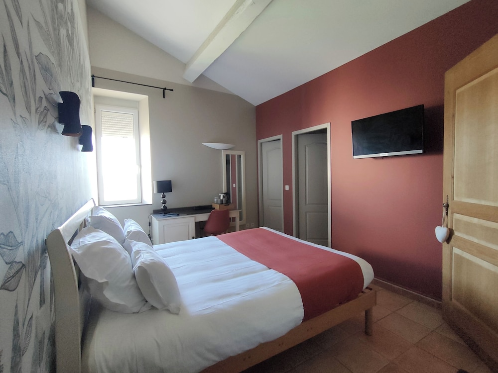 AUBERGE COTE JARDIN 13/56