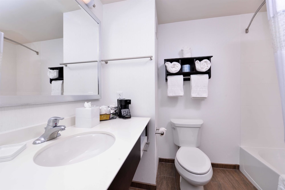 Hampton Inn and Suites Mount Joy Lancaster West 18/43