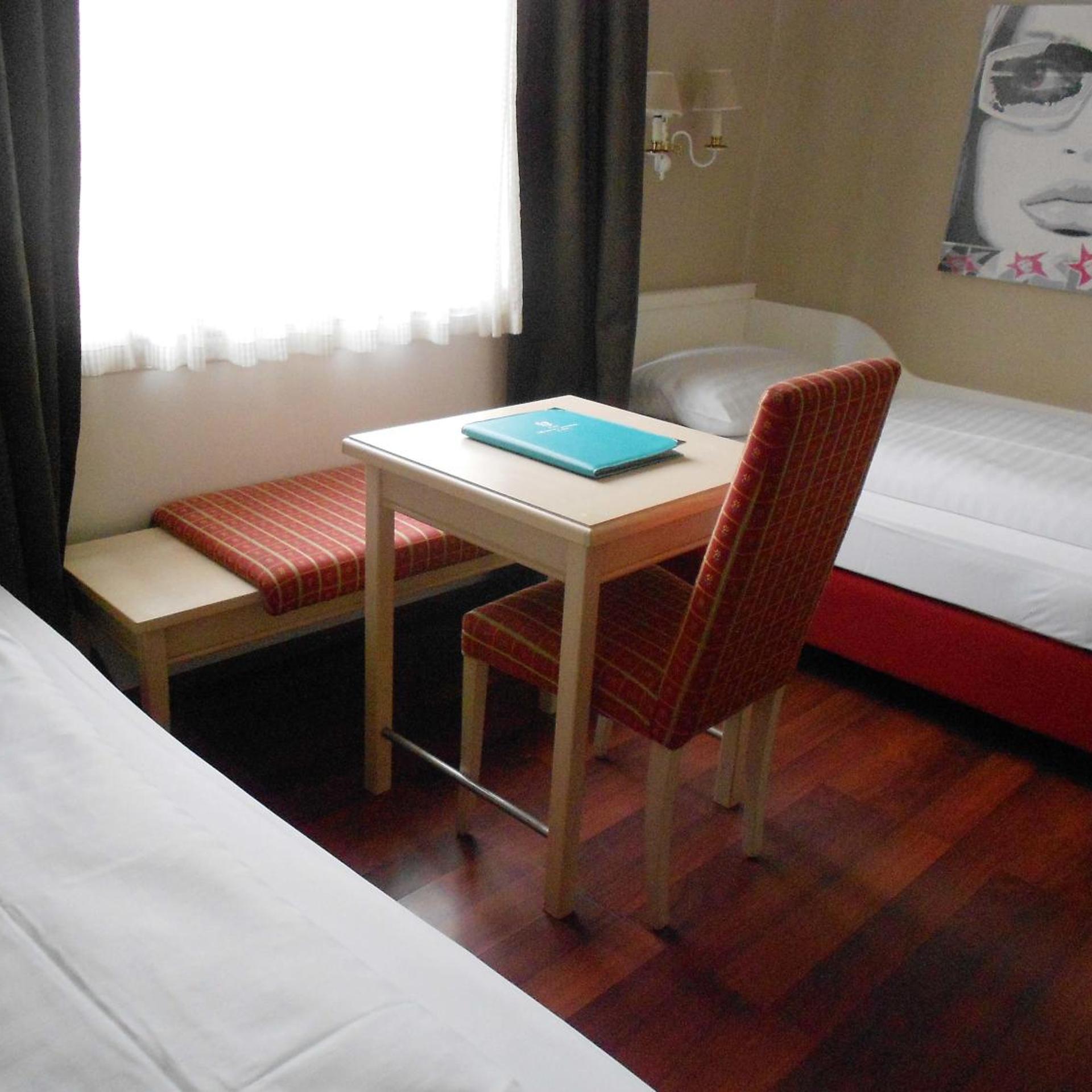 غرفة بسريرين منفصلين، Markus Sittikus Hotel Sigl Gmbh 3/5