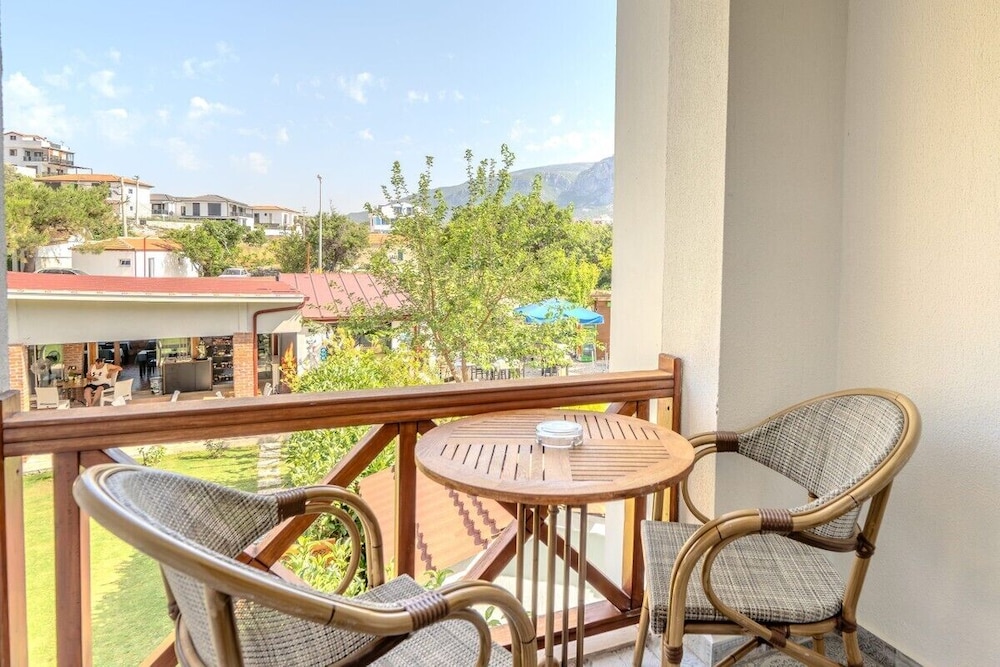 Rota Otel Karaburun 17/34
