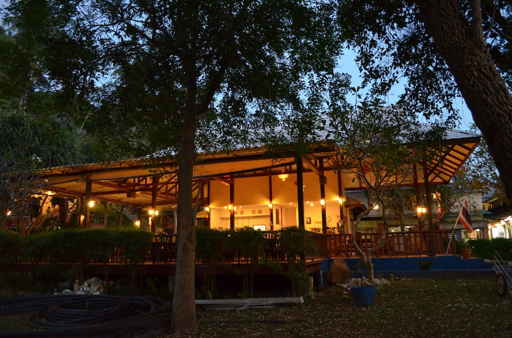 Phitharom Pp Resort 1/50
