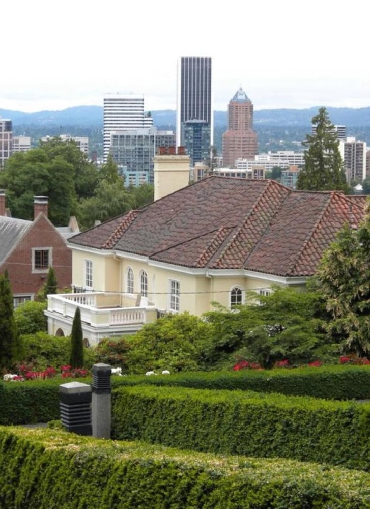 Portland International Guesthouse 45/50