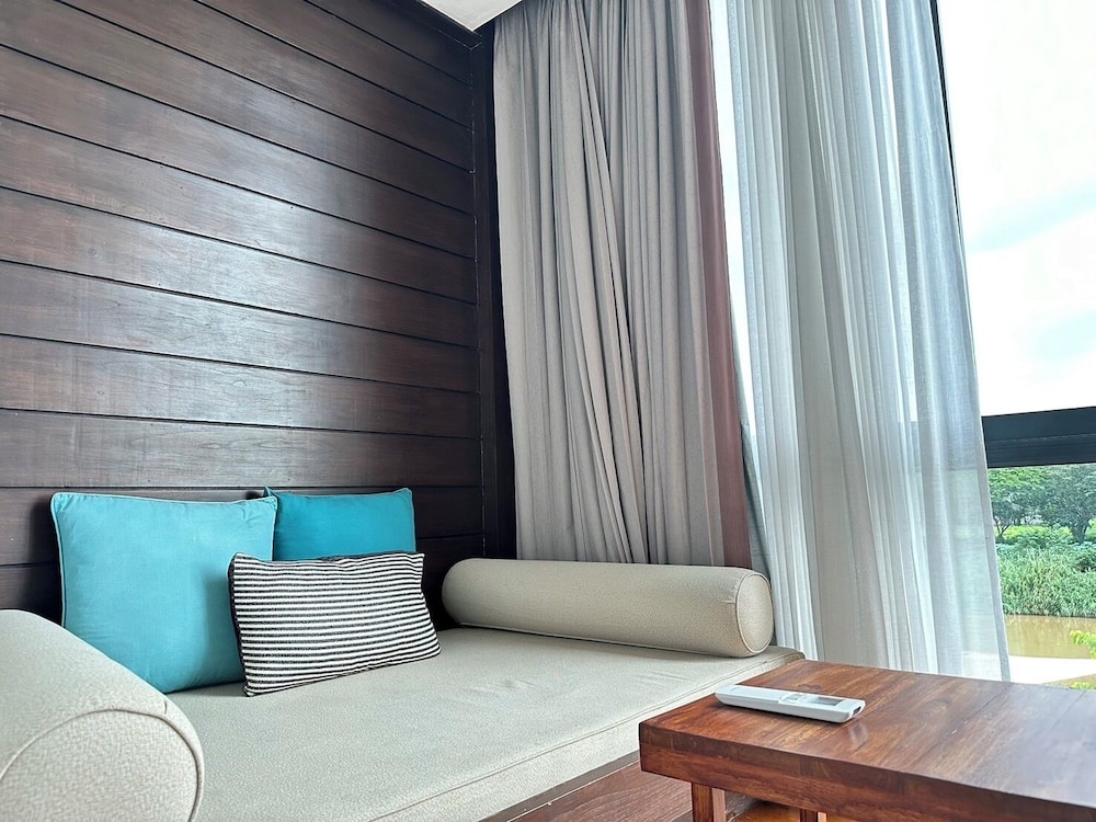 Zensala Riverpark Resort 54/78