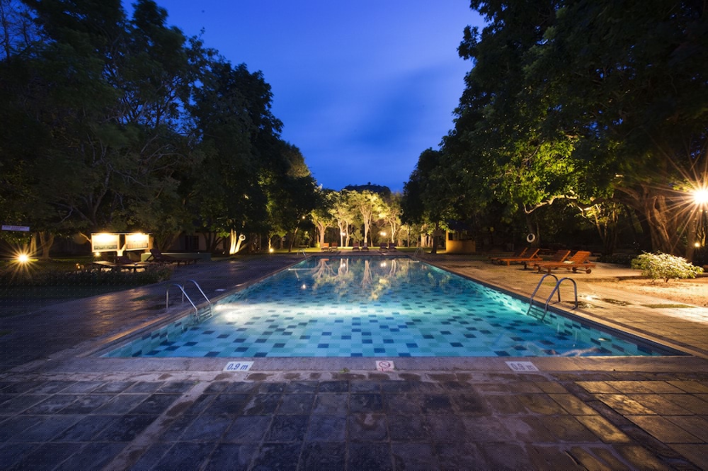 Hotel Sigiriya 62/64