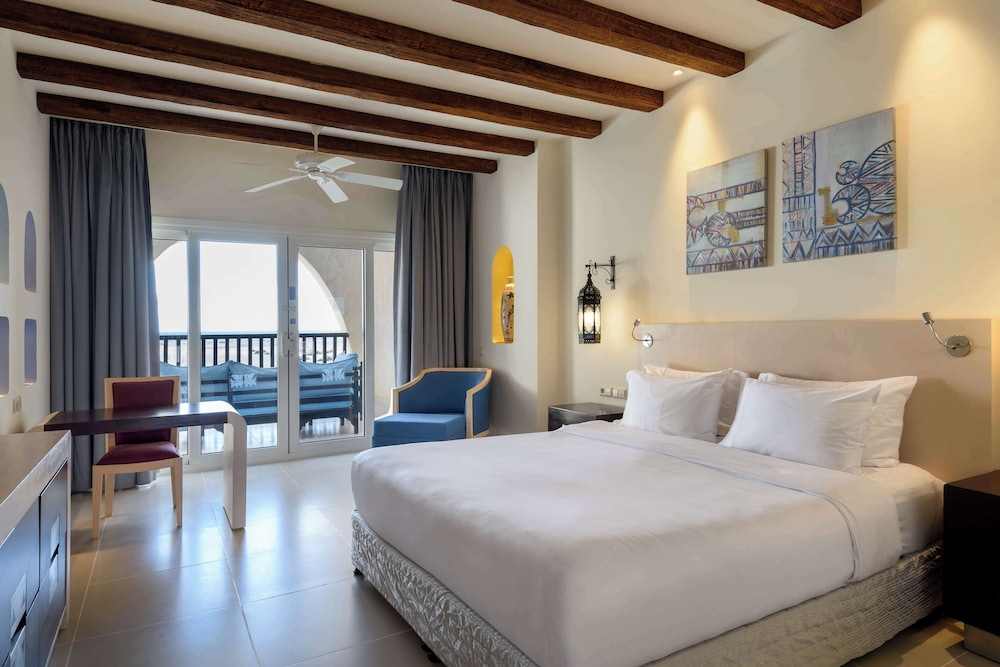 ROOM, KING BED, SEA VIEW