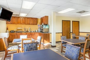 SureStay Hotel By Best Western Columbus Downtown 20/34