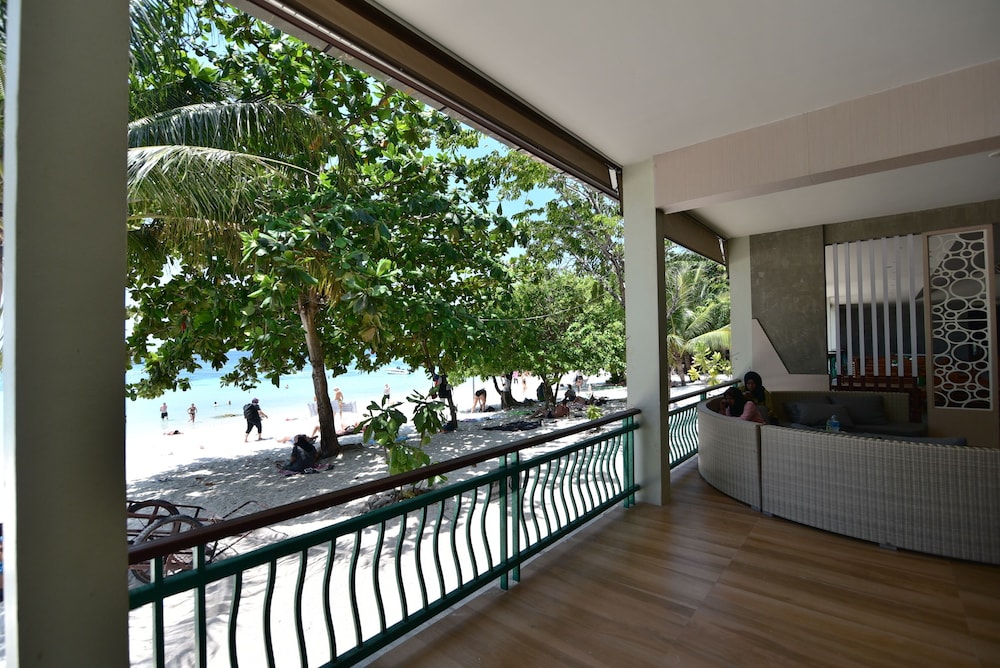 Varin Beach Resort 48/75