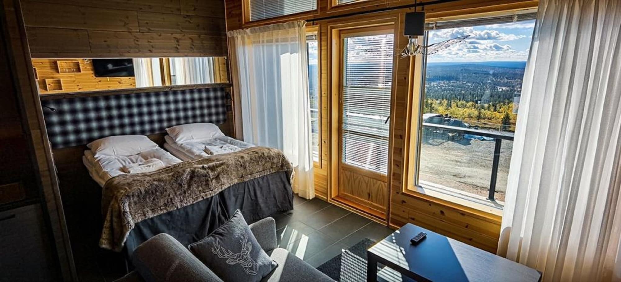 Suite, Twin Beds, with View, Sofa, Sauna