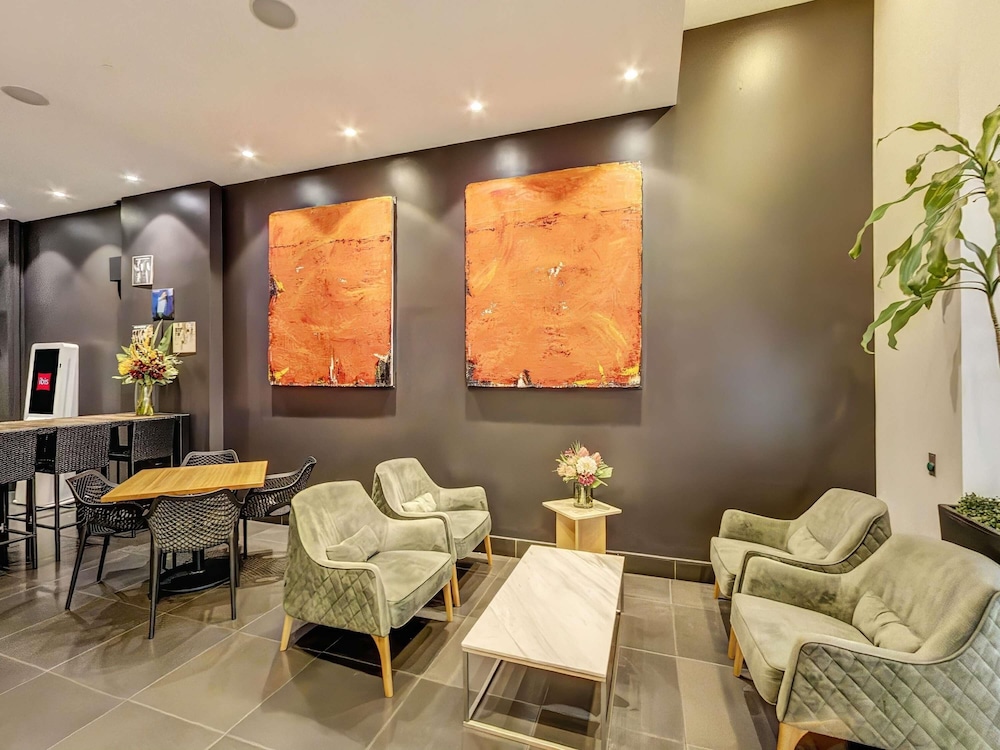 IBIS SYDNEY WORLD SQUARE 11/70
