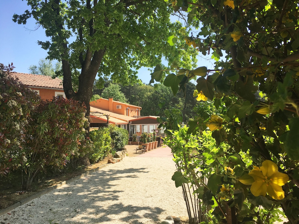 Hotel Les Ambres 36/49