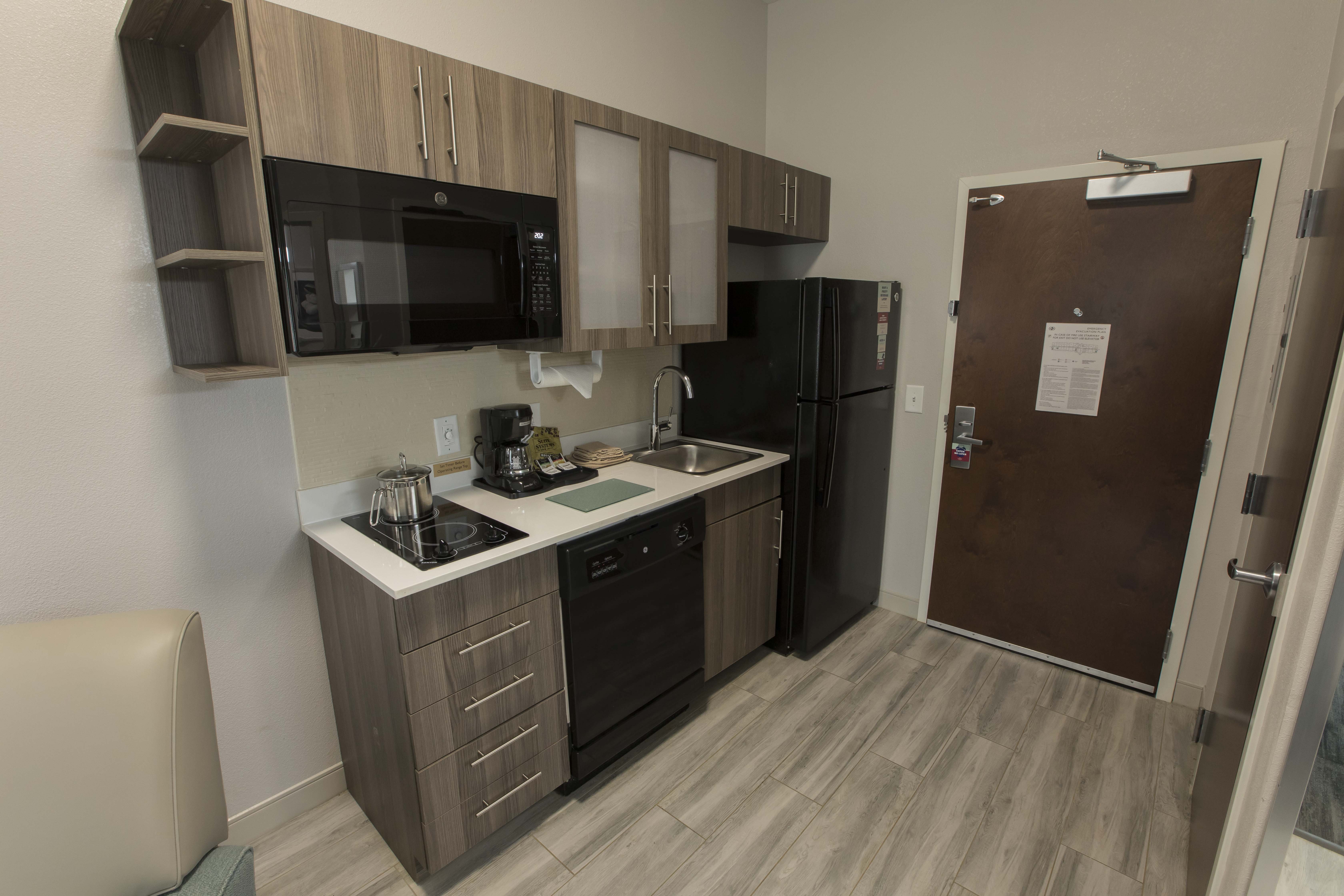 Candlewood Suites Mcdonough 9/48