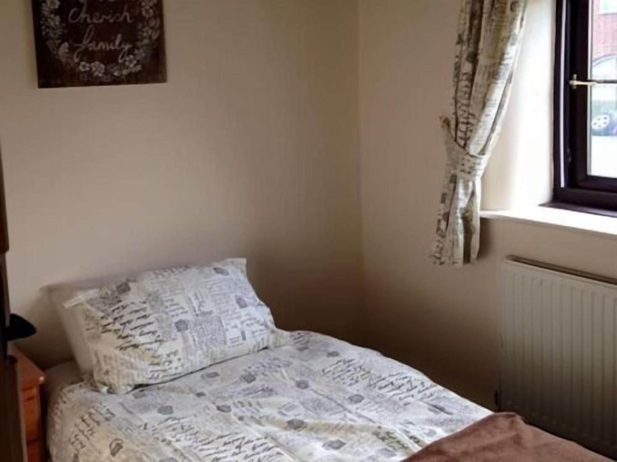 1 BEDROOM, COTTAGE, PRIVATE BATHROOM