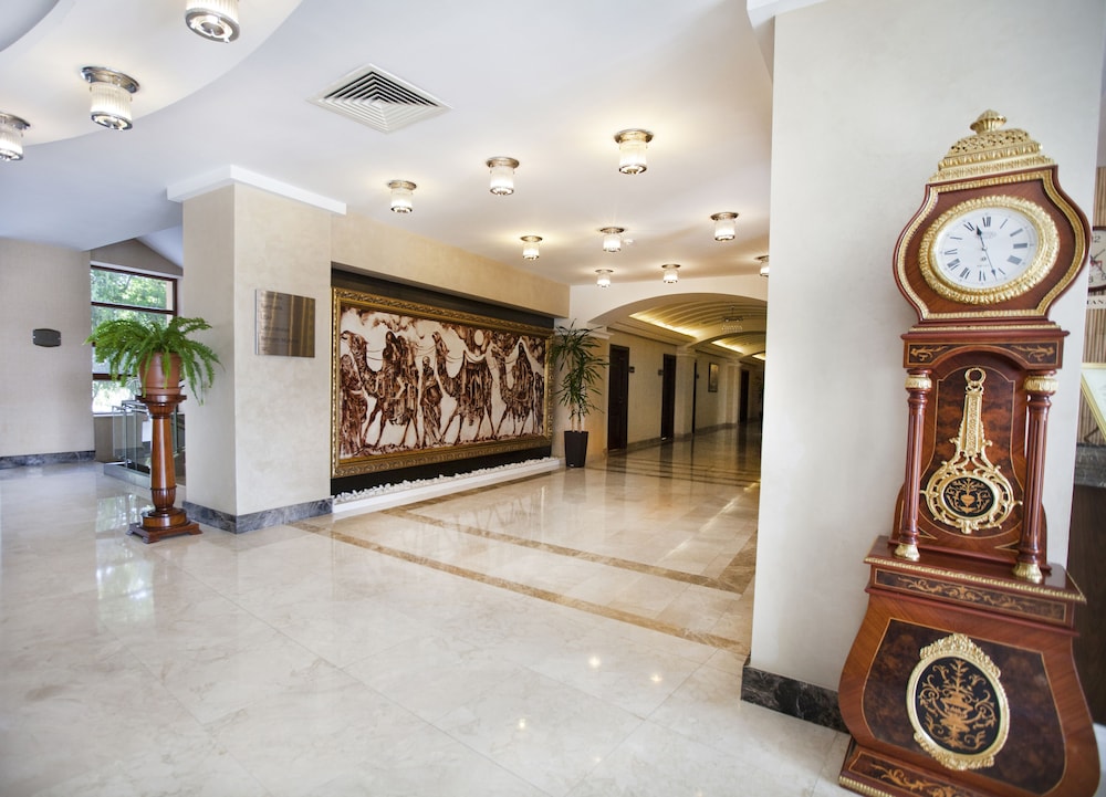Chinar Hotel & Spa 7/50