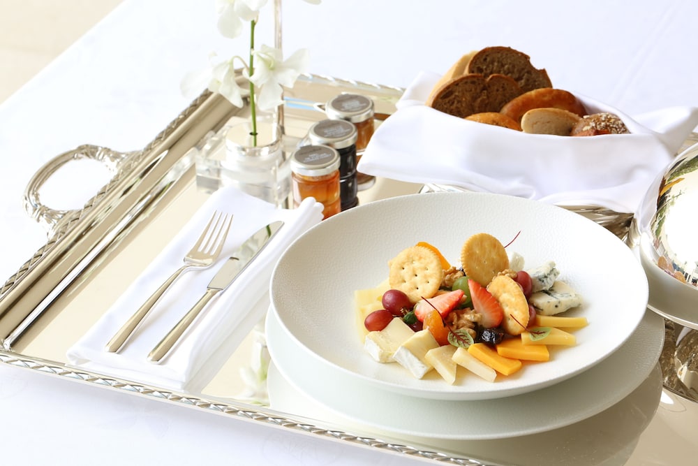 The St. Regis Kuwait 16/50
