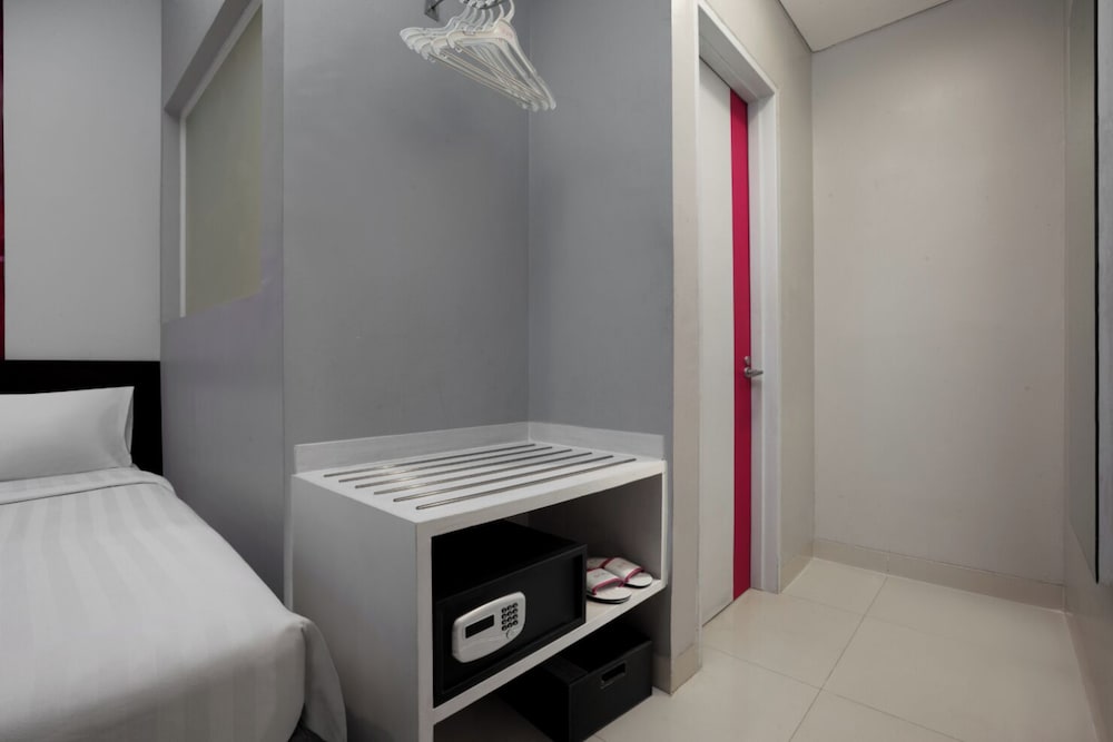 favehotel Gatot Subroto 44/45