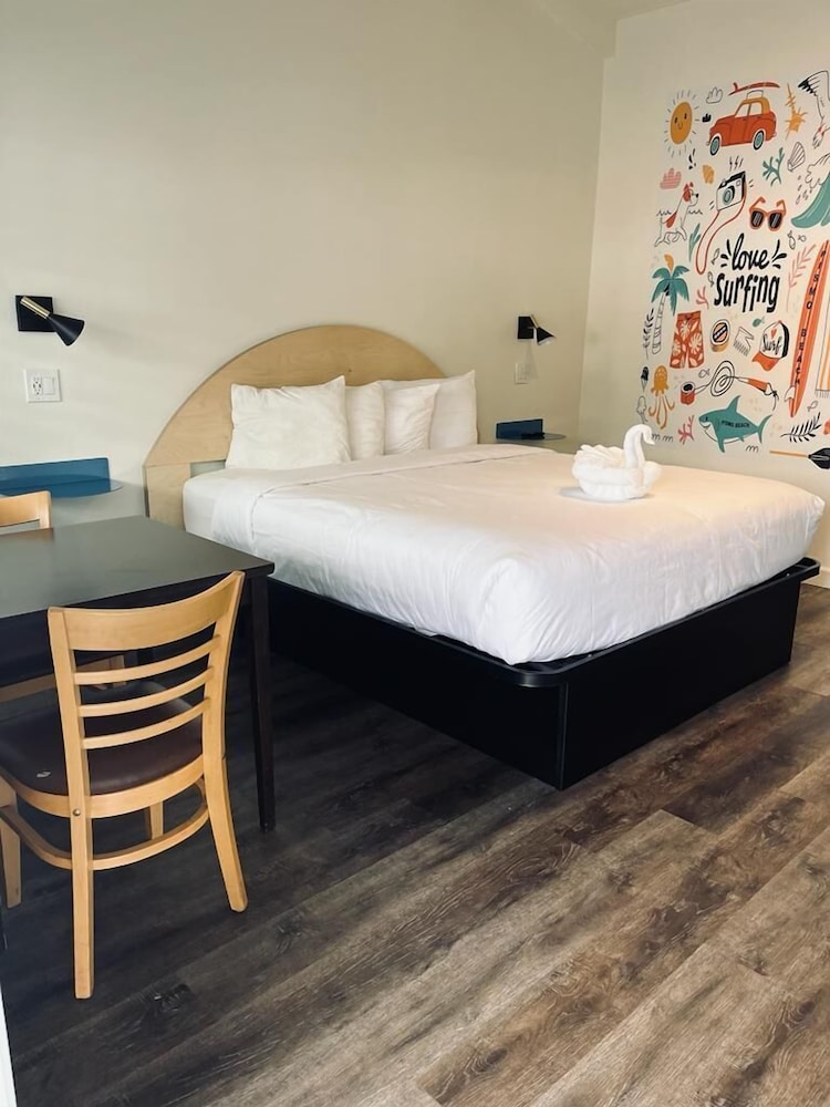 Ocean Palms Motel 30/47