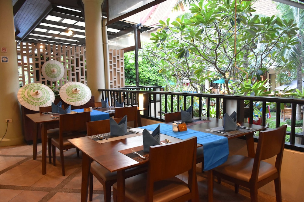 Deevana Patong Resort and Spa 53/68