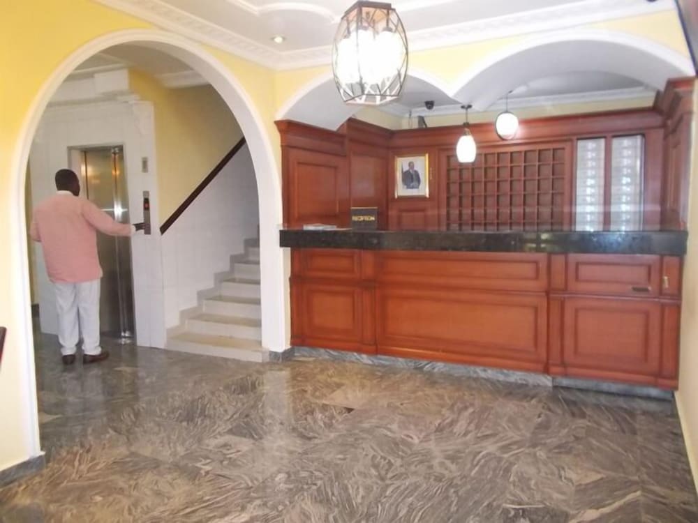Le Best Hotel 4/33