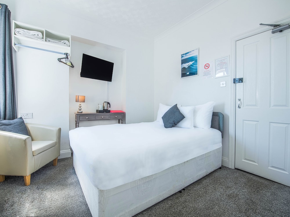 The Pier Hotel 30/80
