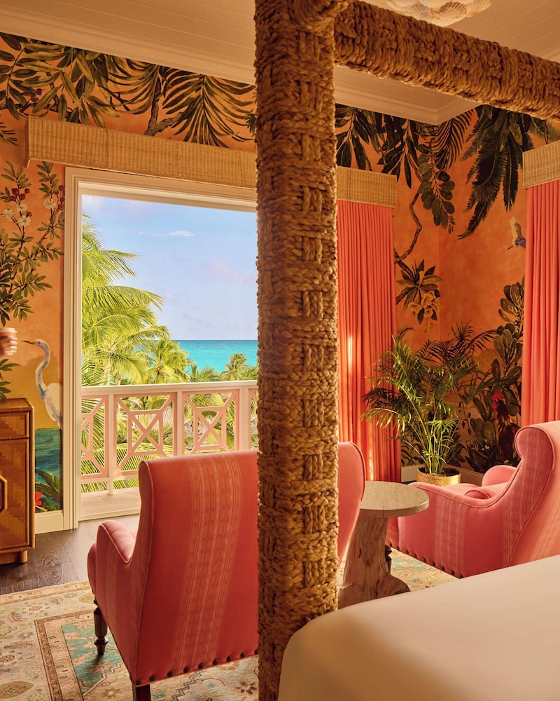 CORAL SANDS HOTEL 43/77