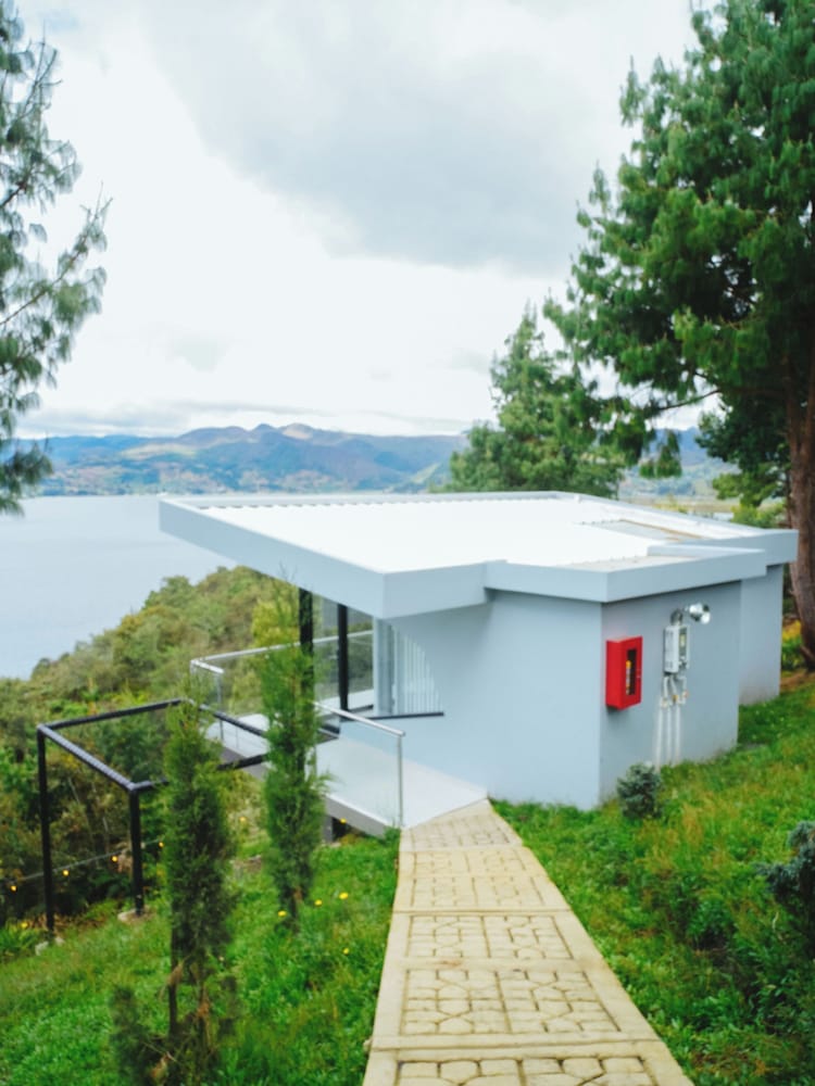 Entre Islas Lodge 23/24
