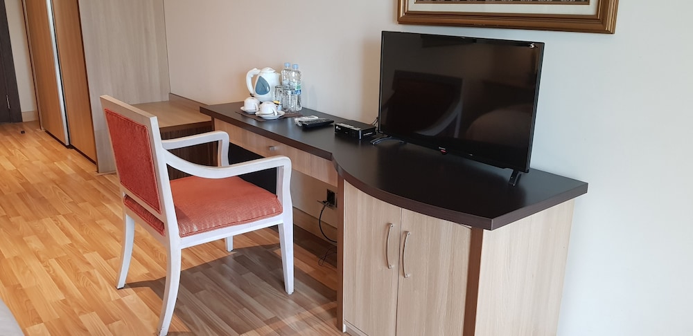 Mutiara Suites 53/60