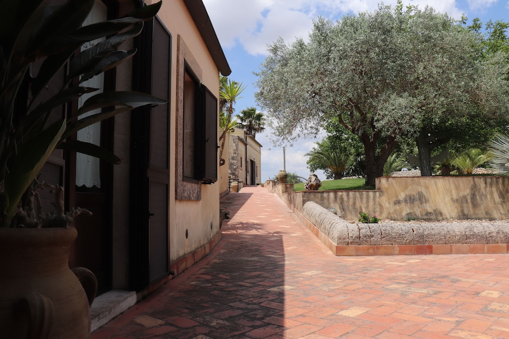 Hotel Aguglia Agriturismo 28/35