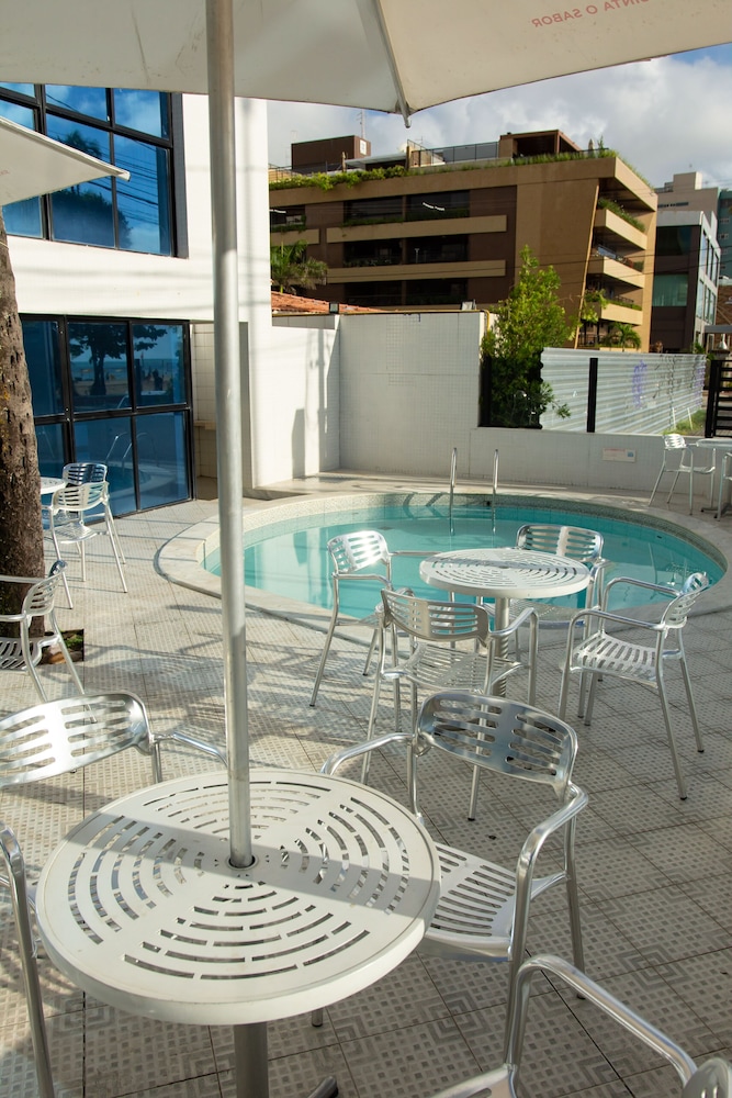 swimming pool spa