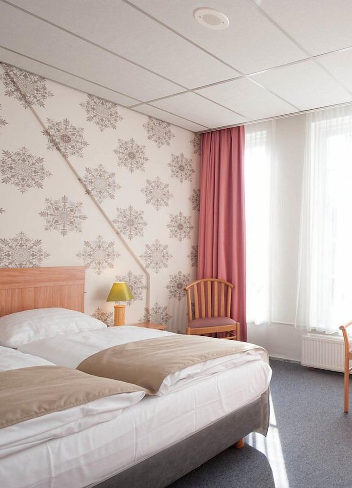 Rho Hotel 14/50