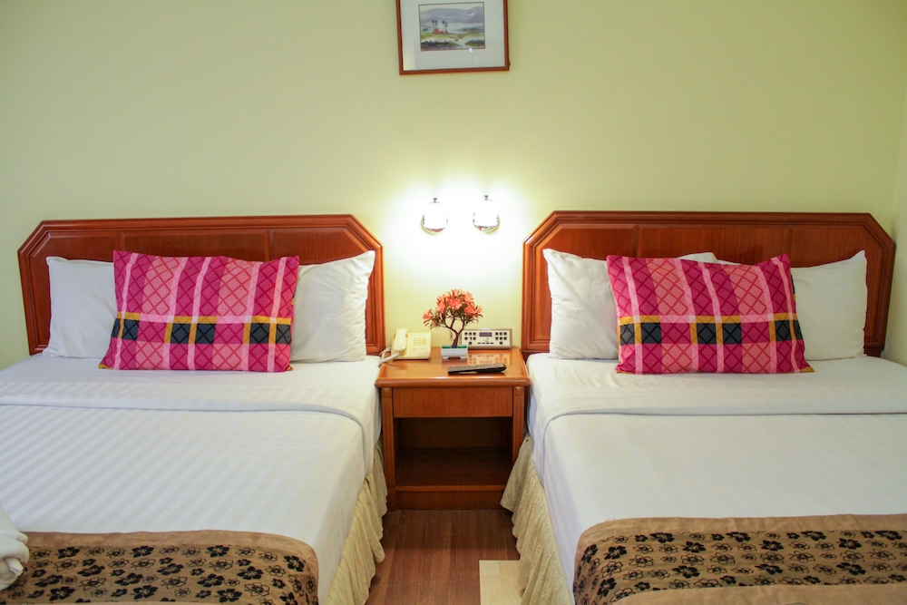 Hotel Sandakan 8/75