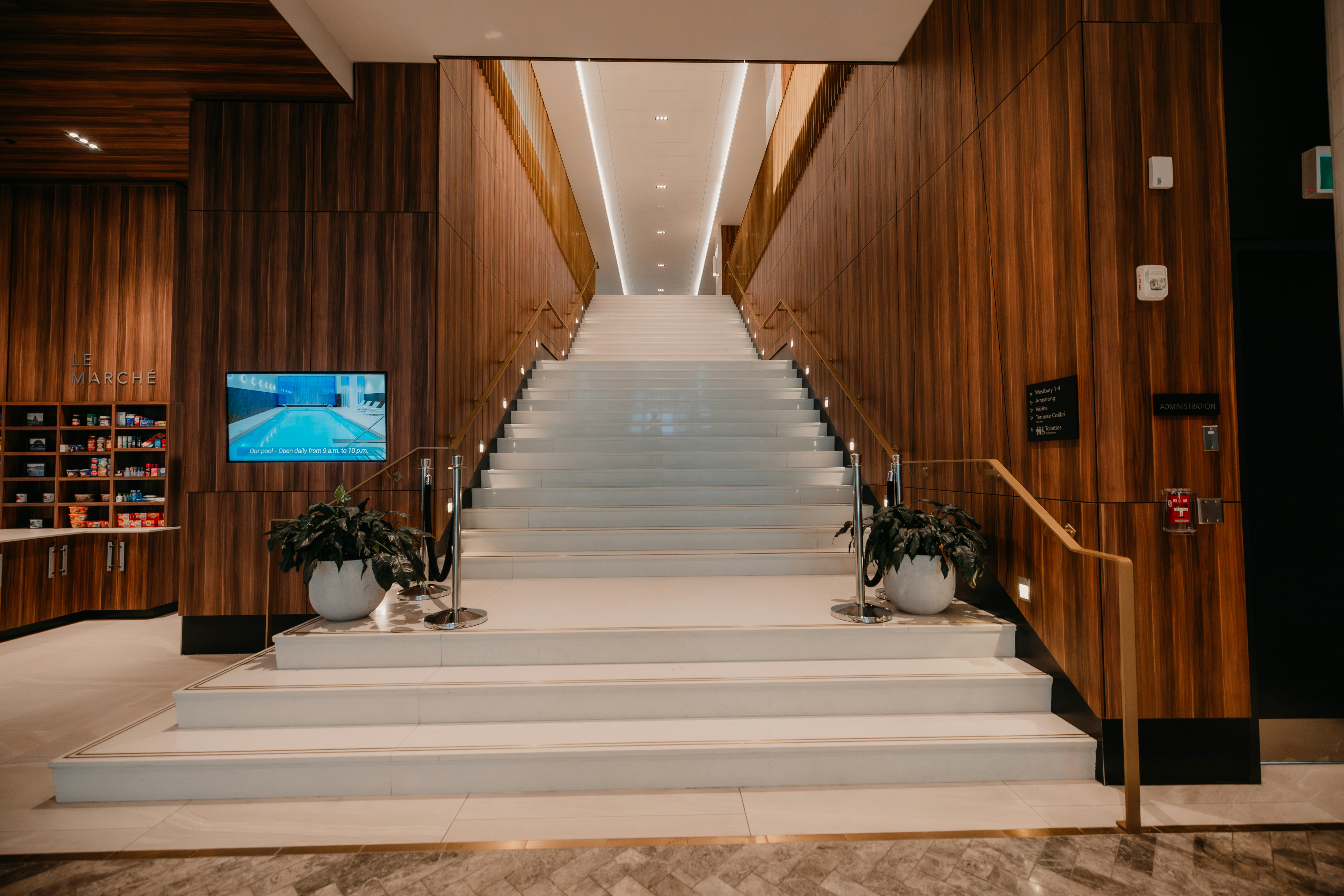 Homewood Suites by Hilton Montreal Midtown 38/41
