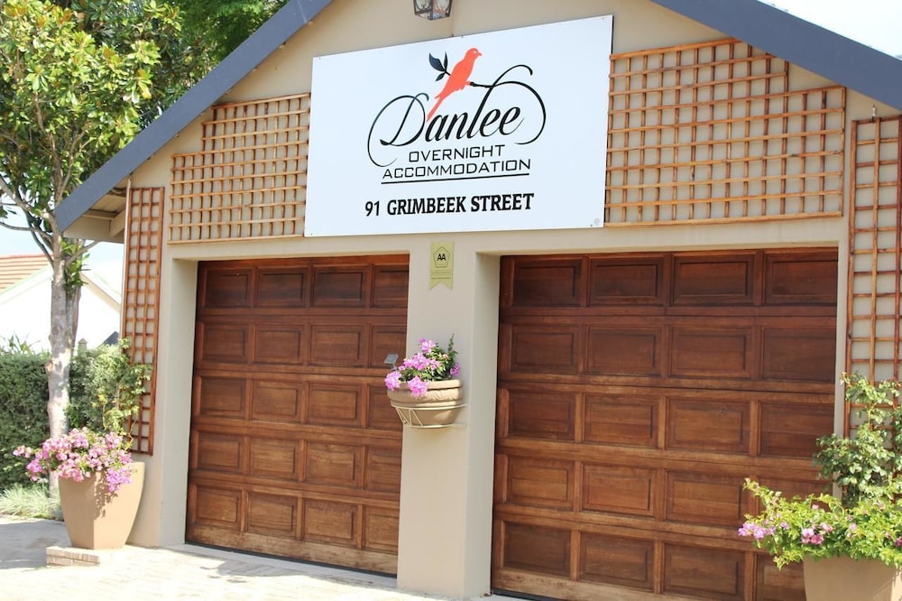 Danlee Overnight Accomodation 6/50