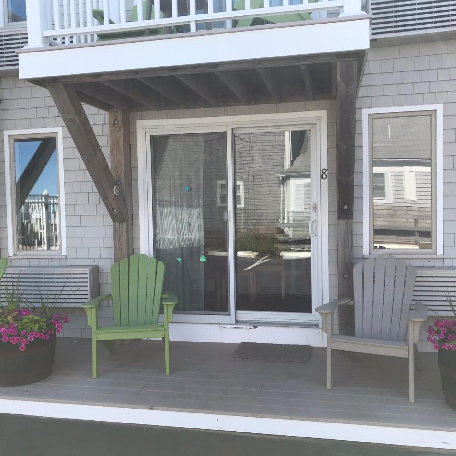 The Corsair & Cross Rip Oceanfront Hotel 1/50