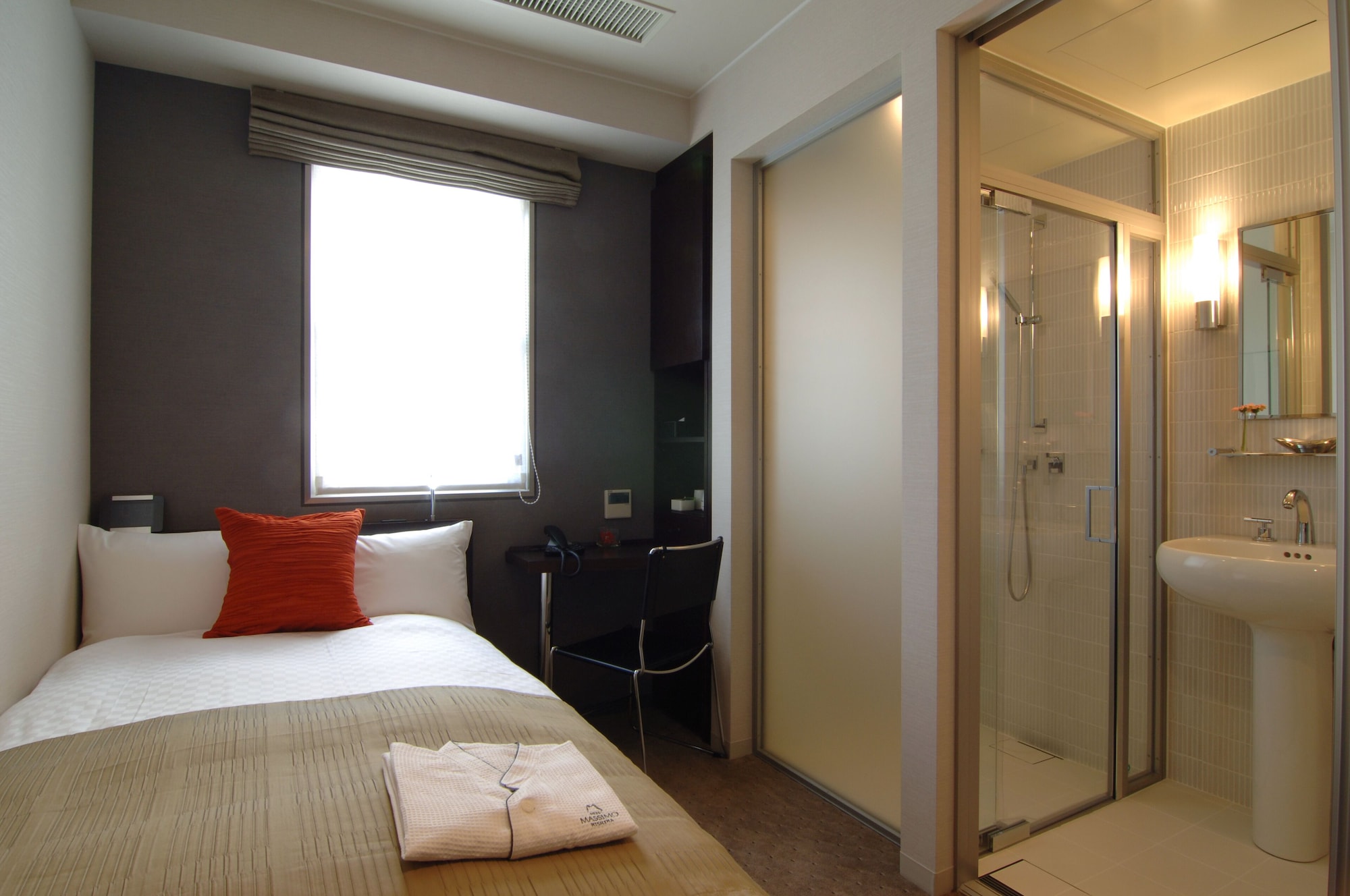Standard, Single, Single Bed, Smoking