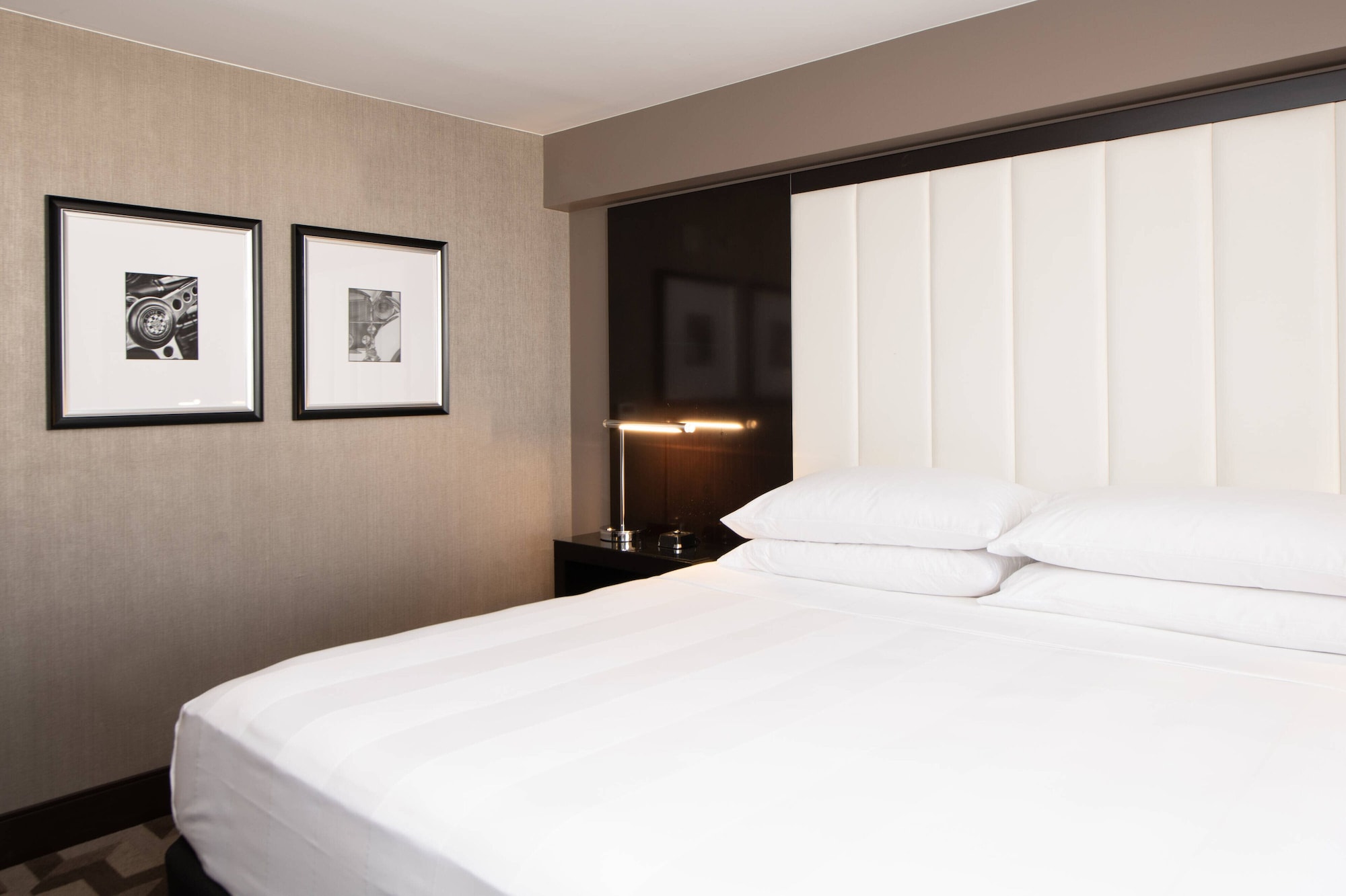 Pure, King Bed